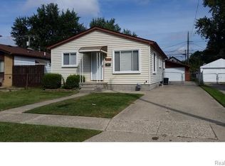 8243 Lozier Ave, Warren, MI