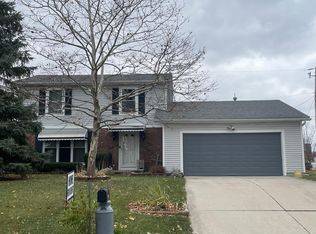 110 Gregory Ln, Lima, OH 45807
