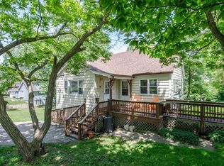 120 Southern Ter, Island Lake, IL 60042