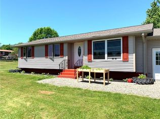 10660 Station Rd, North East, PA 16428