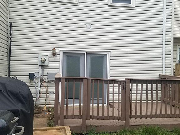3rd image of 8865 Teakwood Ct