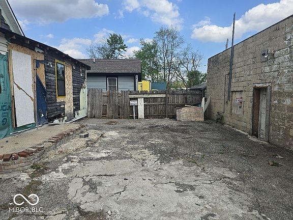 5th image of 3523 E 10th St