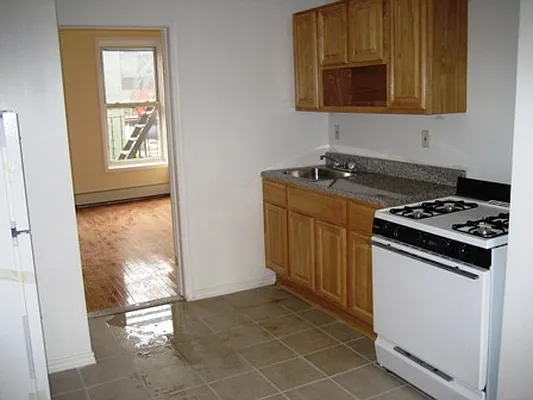 Rented by Blue Egg Realty Corp | media 31