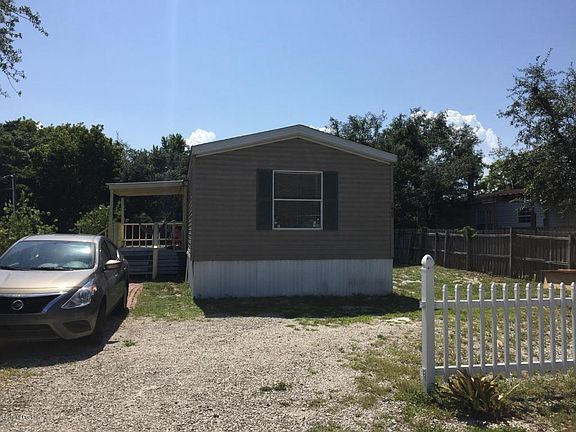 3rd image of 2605 Hispanola Ave