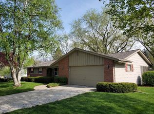 107 Woodridge Rd, West Bend, WI 53095