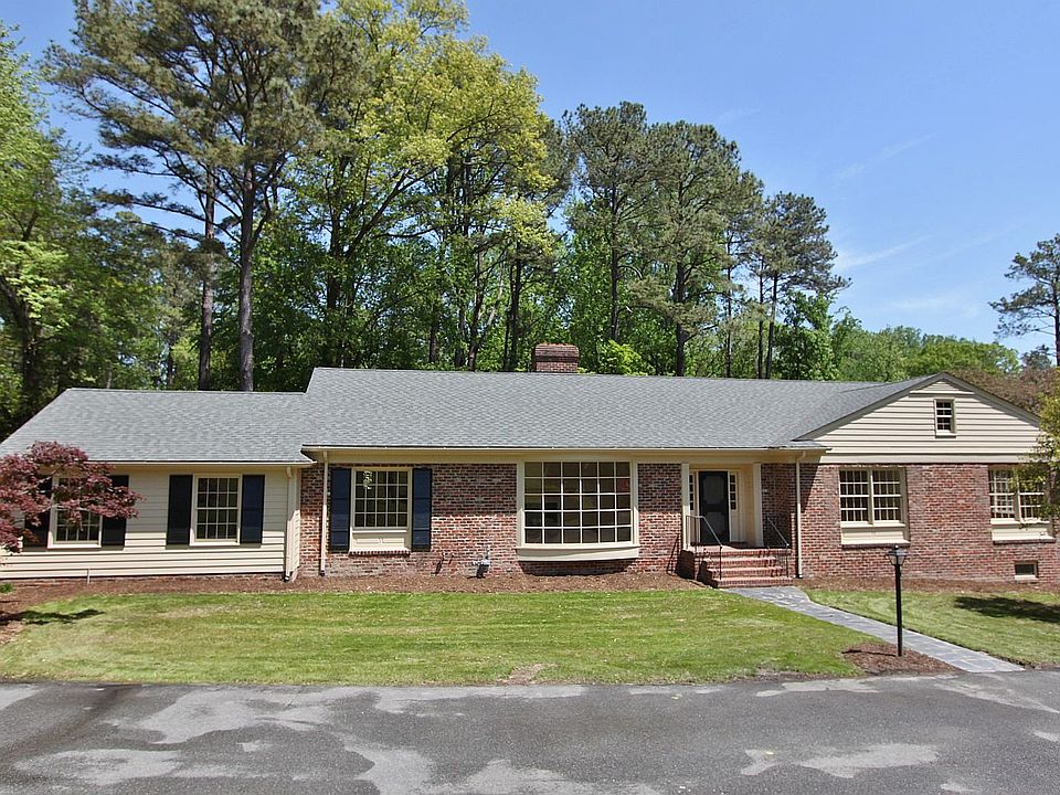 1st image of 100 Woodhall Dr