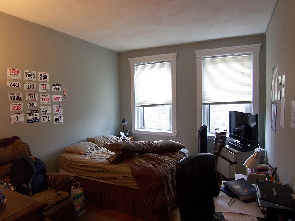 Building Photo - 61 Park Dr #6