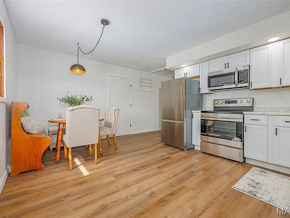 4th image of 710 Field St