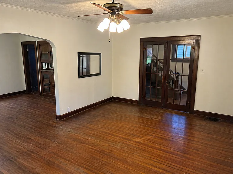 1364 N Gale St — Photo 3
