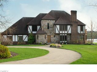 4576 Granger Rd, Akron, OH 44333