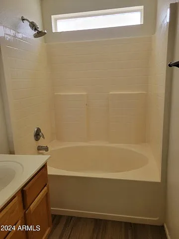 869 E Sheffield Ave — Photo 16