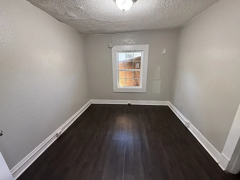 728 N Holmes St — Photo 15
