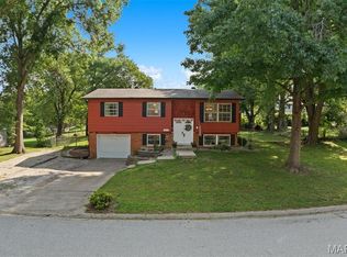 5803 Piasa Trl, Godfrey, IL 62035