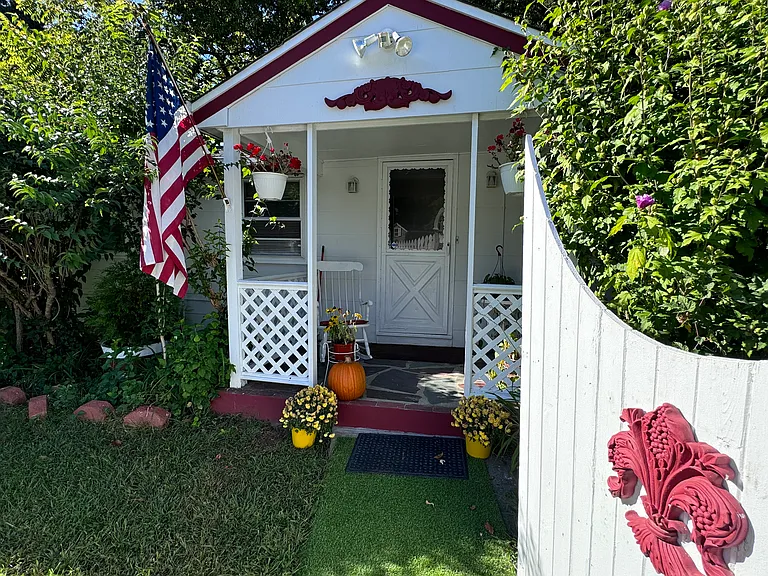 8 Blackberry Ln — Photo 4