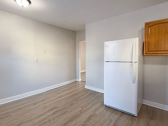5th image of 10.5 Winter St #1