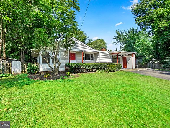 2nd image of 3018 Kadala Pl