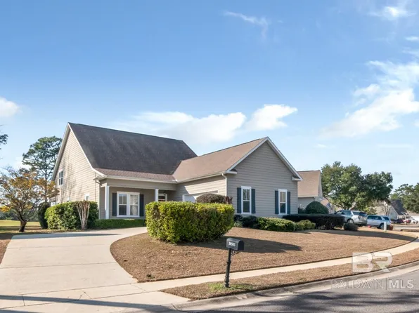 30585 Pine Ct, Daphne, AL 36527