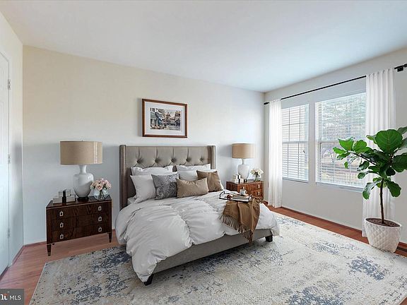 4th image of 10789 Kitchener Ct