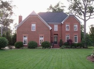4 Dryden Dr, Poquoson, VA 23662