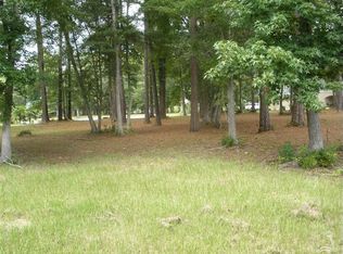 2716 Cedar Crest Dr, Southport, NC 28461