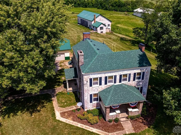 4960 Howe Rd, Trenton, OH 45067