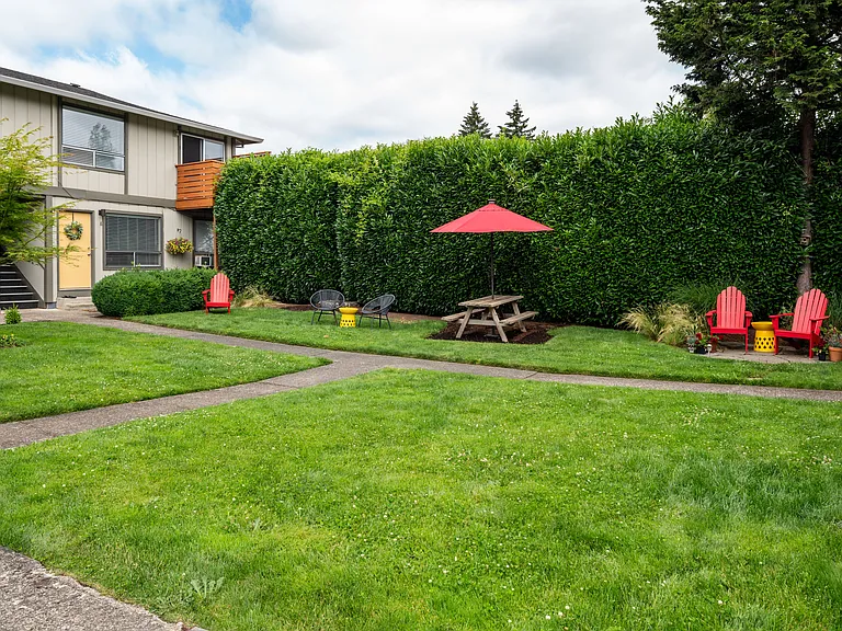9105 SE 32nd Ave #10 — Photo 15