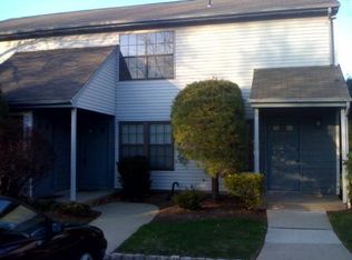 510 Woodbridge Comns Way, Iselin, NJ 08830