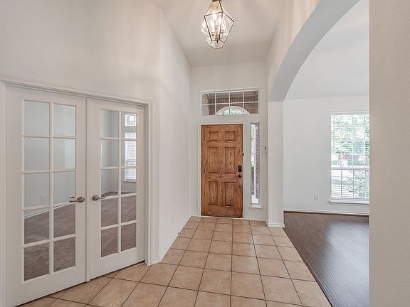 3rd image of 8648 Prairie Dawn Dr