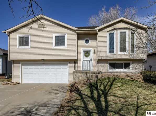 2320 W Millstone Rd, Lincoln, NE 68522