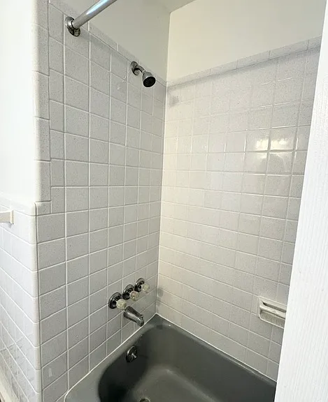 7 Regina Ct #4 — Photo 13