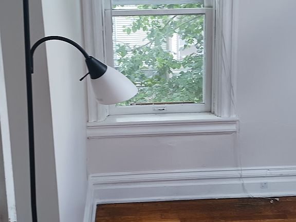 4th image of 703 Wheaton Ave Unit 3