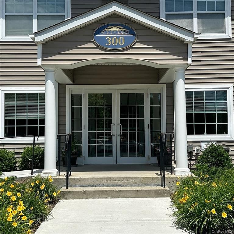 300 Woodcrest Lane UNIT 305, Mount Kisco, NY 10549 Zillow