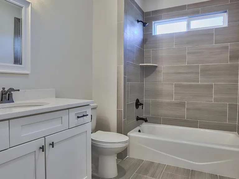 43 Sarlan Garden Dr — Photo 27