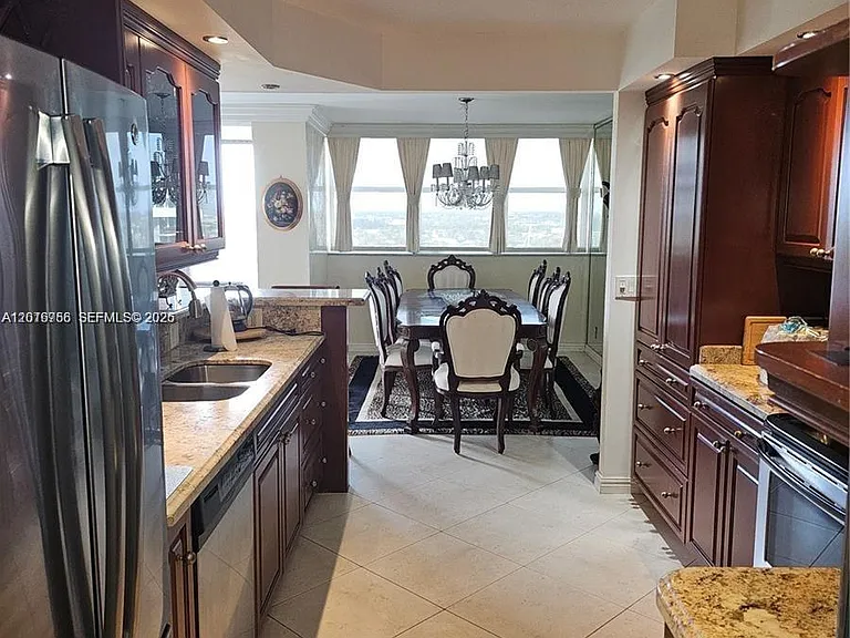 2049 S Ocean Dr #Penthouse 1 — Photo 2