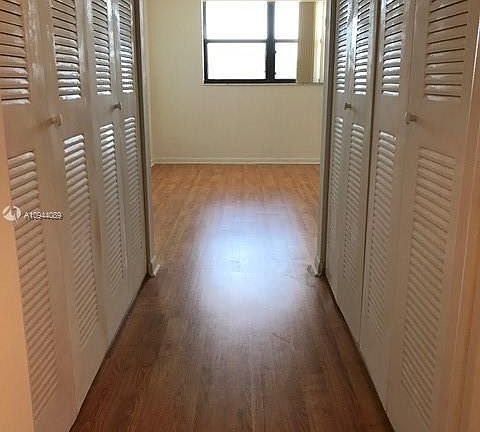 5th image of 9781 Nob Hill Ct #9781