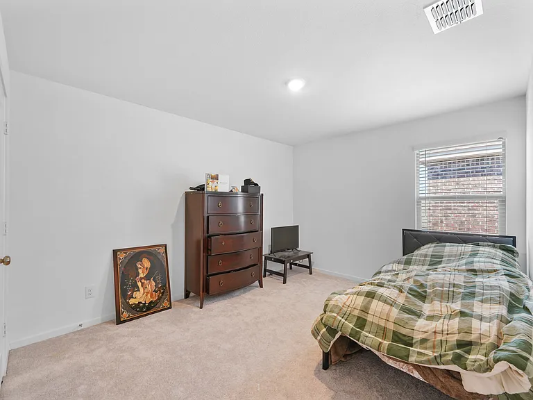 204 Ashbrook St — Photo 20