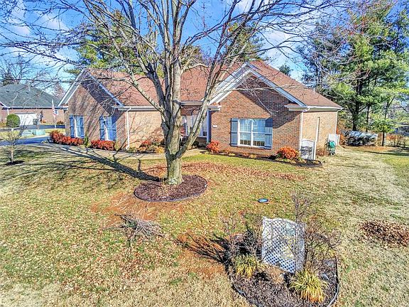 3rd image of 137 Huntsman Cir