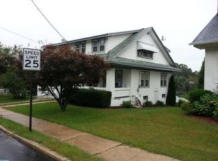 27 W 33rd St, Reading, PA 19606