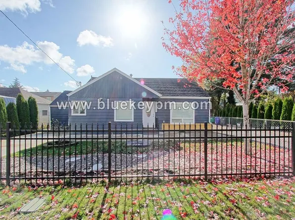 12220 SE Mill St, Portland, OR 97233