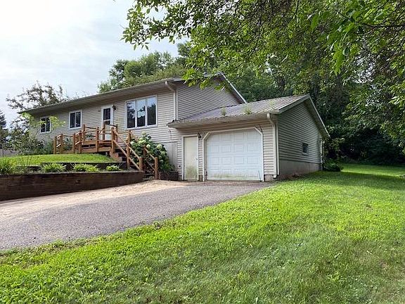 2nd image of 480 Hillcrest Dr