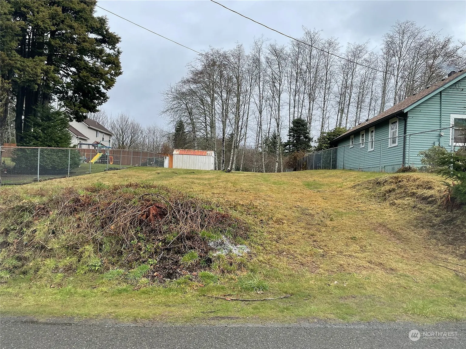 1214 Pioneer Boulevard photo 1