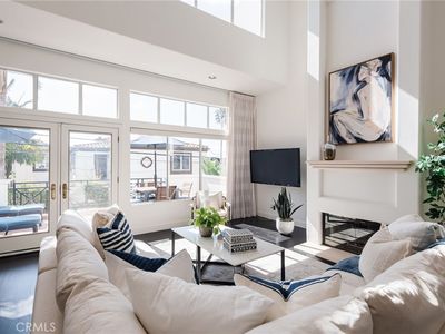 720 Manhattan Beach Blvd, Manhattan Beach, CA, 90266