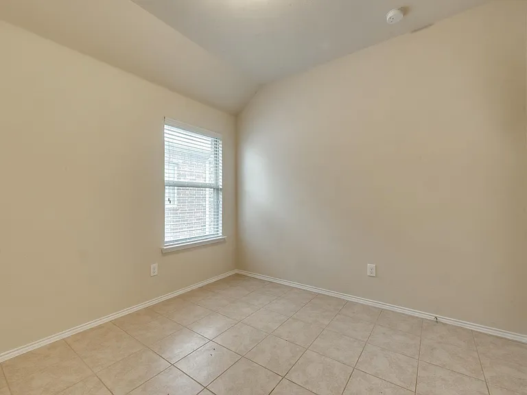 4721 Lazy Oaks St — Photo 14
