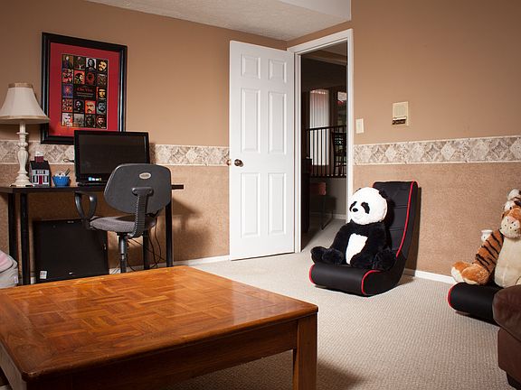 4th image of 288 N Courtney Dr