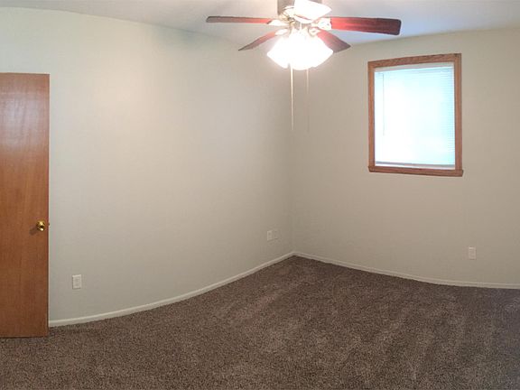 5th image of 505 28th Ave N APT 4