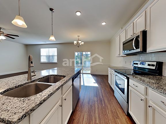 4th image of 447 Brookgreen Dr