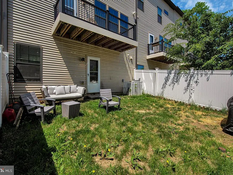 4748 Towne Park Rd — Photo 36