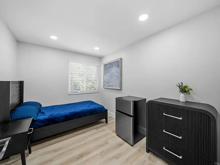 1730 Vista Del Valle Blvd #2 — Photo 2