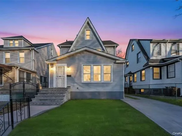 100-35 204th Street, Hollis, NY 11423