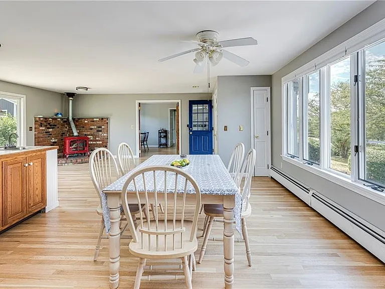 22 J H Dwyer Dr — Photo 7